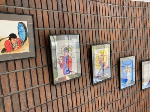 ルパン三世の原画が飾られている