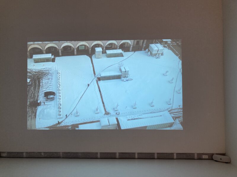 芸森リフレクションズ展示作品「道」野口里佳、シングルチャンネル・ビデオ、サイレント