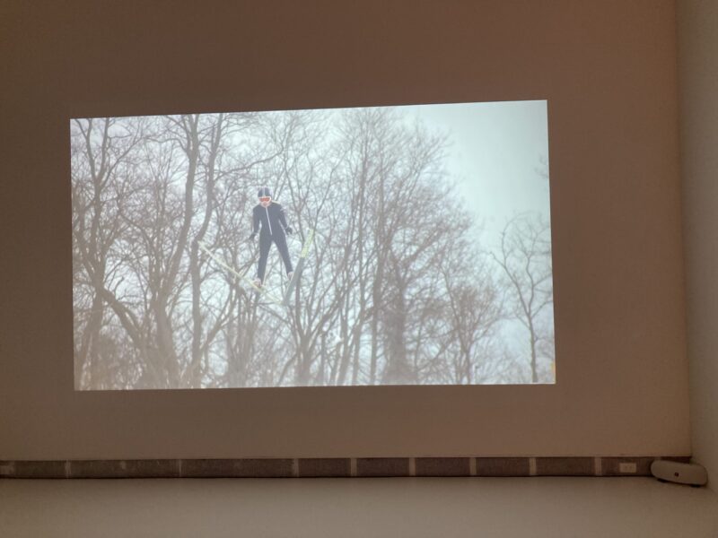 芸森リフレクションズ展示作品「雪の音」野口里佳、シングルチャンネル・ビデオ、サウンド
