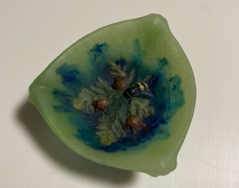 アンティーク、アマルリック・ワルター (Amalric Walter)作、パート・ド・ヴェール（pâte de verre）のトレイ