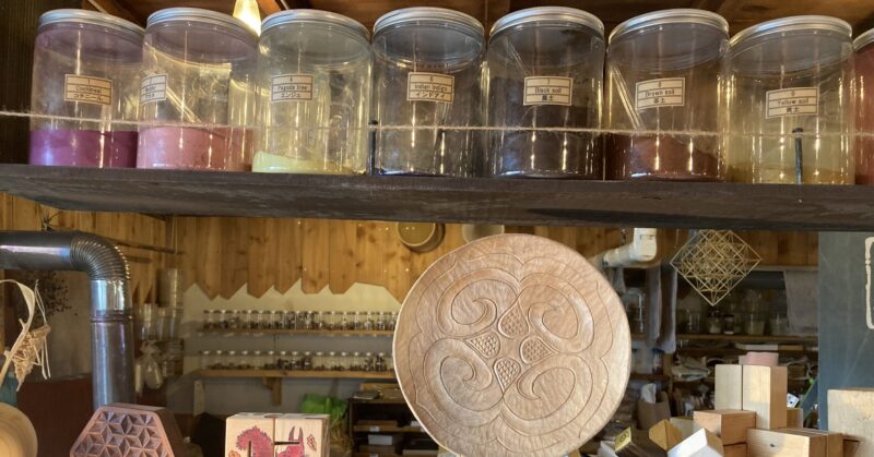 手作り小クレヨン工房トナカイの屋内