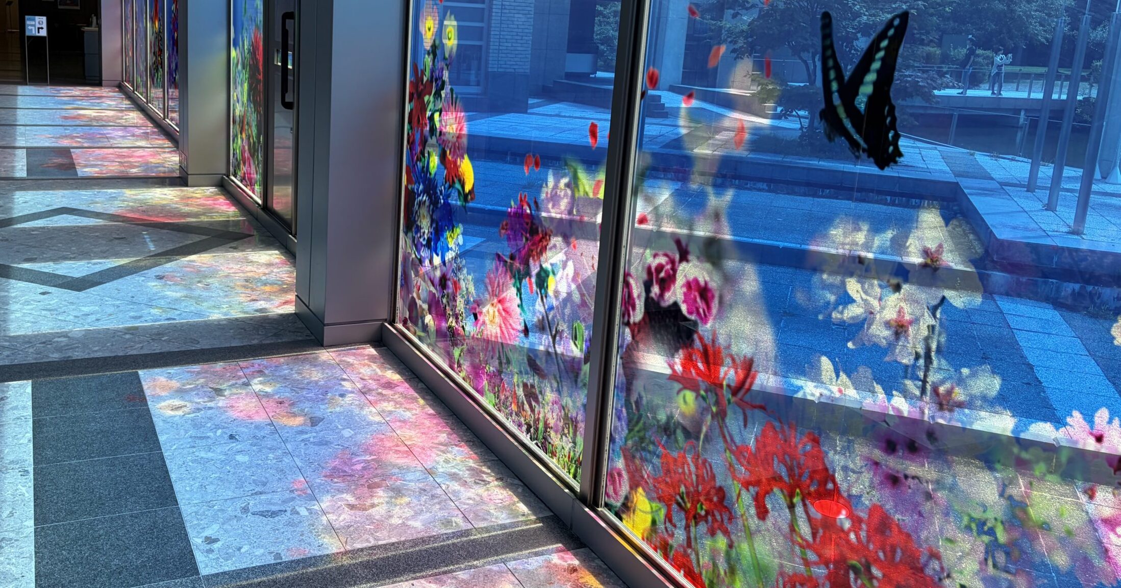 札幌芸術の森 花と獣 いろとかたち 展示会場入口